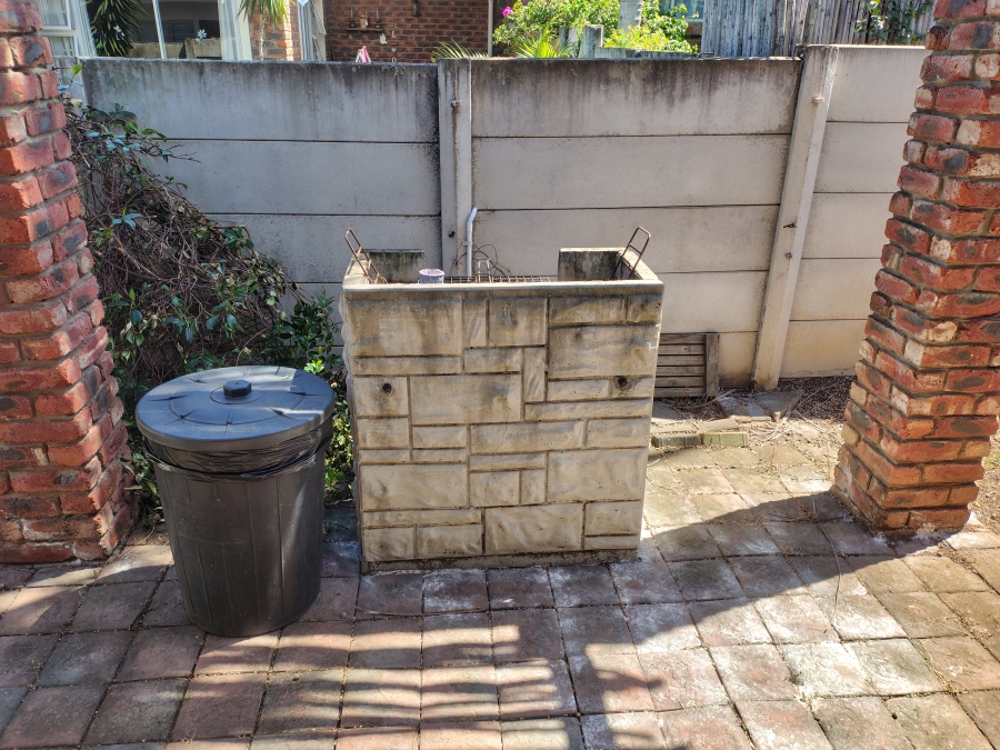 2 Bedroom Property for Sale in Abbotsford Eastern Cape